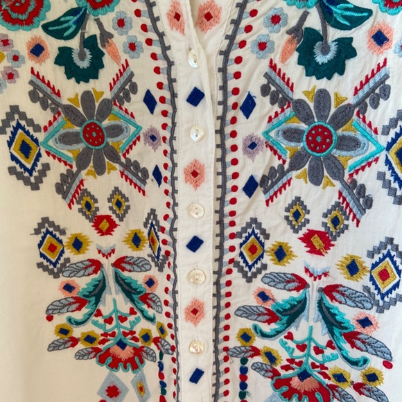isato Josephine Embroidered Tunic - Picture 3 of 4